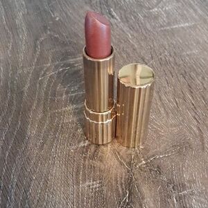 Estee Lauder  Maplesugar Lipstick in Gold Tube
